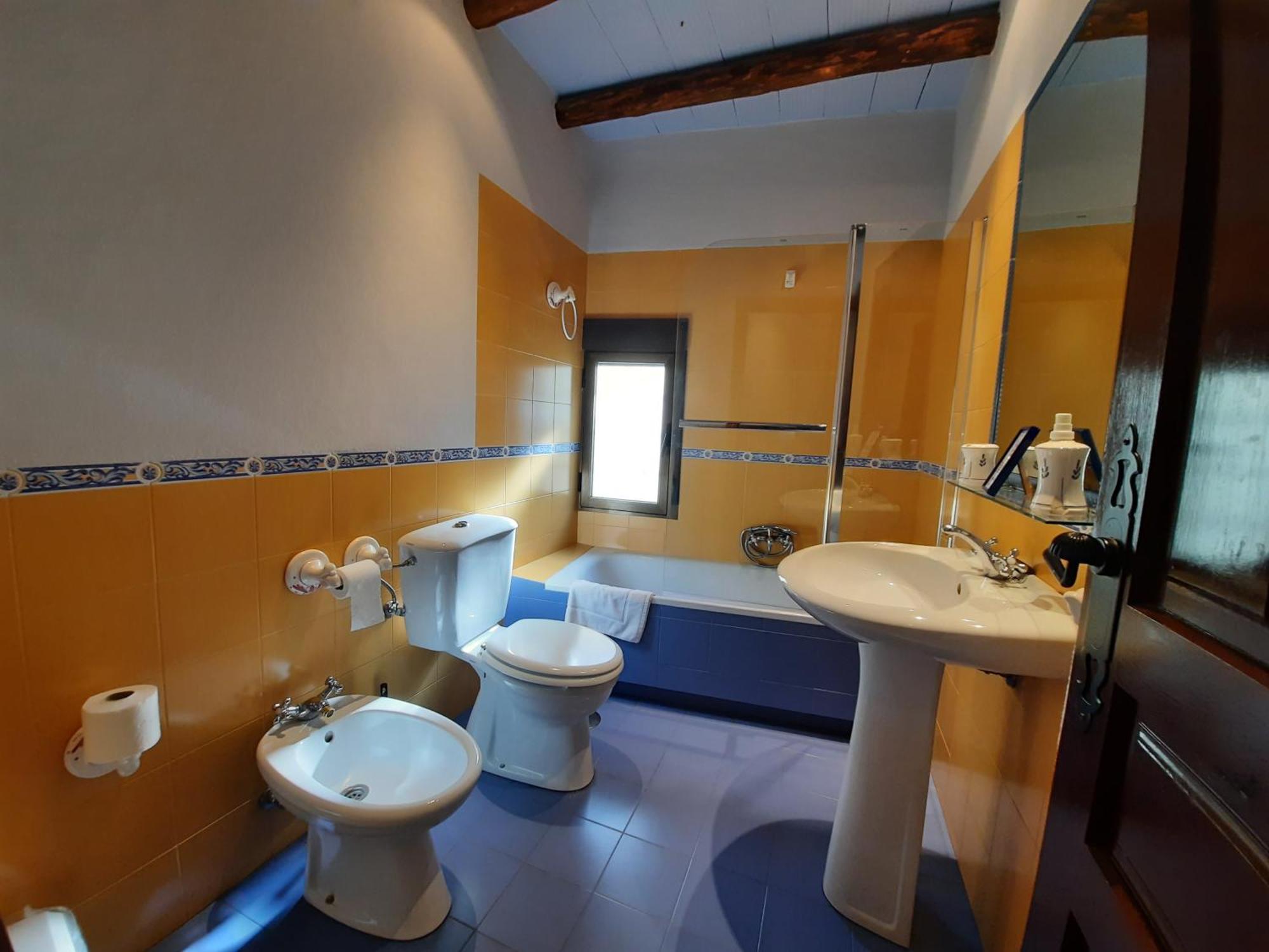 El Escudo De Calatrava Hotel Mohedas de la Jara Kamer foto